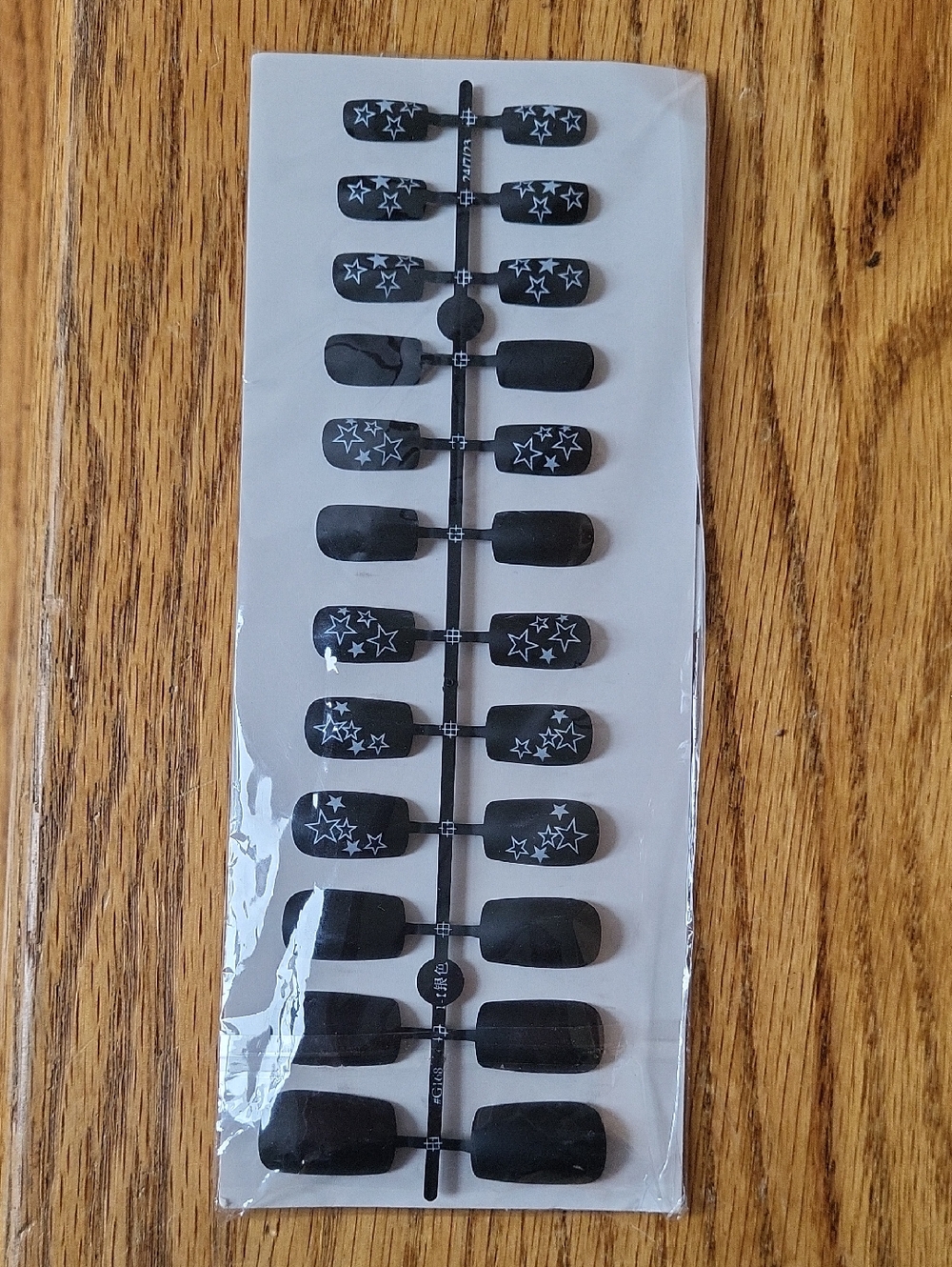 [16]Star Press-on Nail Set